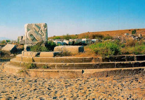 Harbour Monument