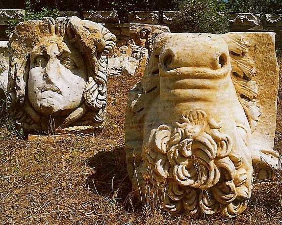 sculptures in aphrodisias