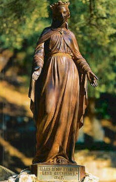 virgin mary statue near ephesus